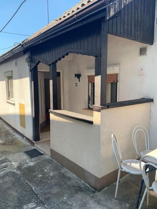 Cheerfull 2-Bedroom With Patio. Close To All Ameneties. Zagreb Exterior photo